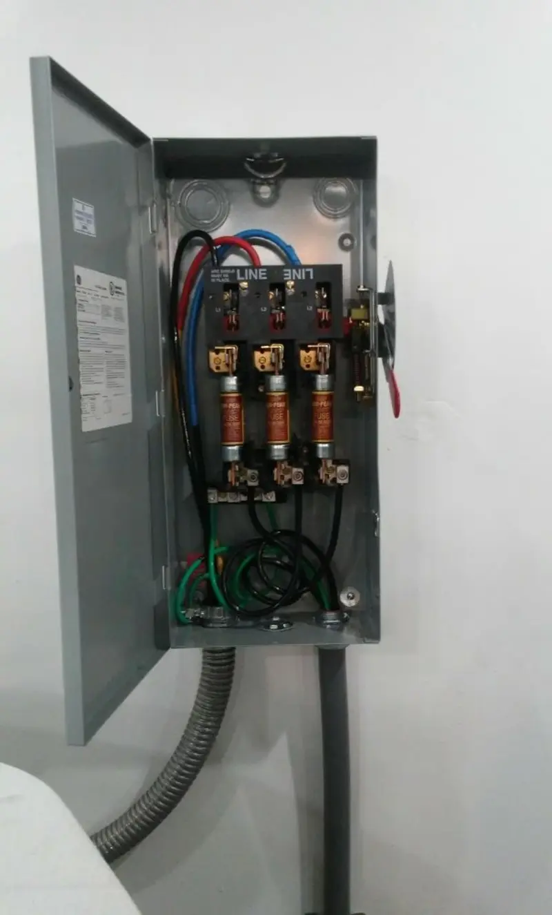 Three-phase disconnect switch installed for Smoke Detector Installation in Fairfax